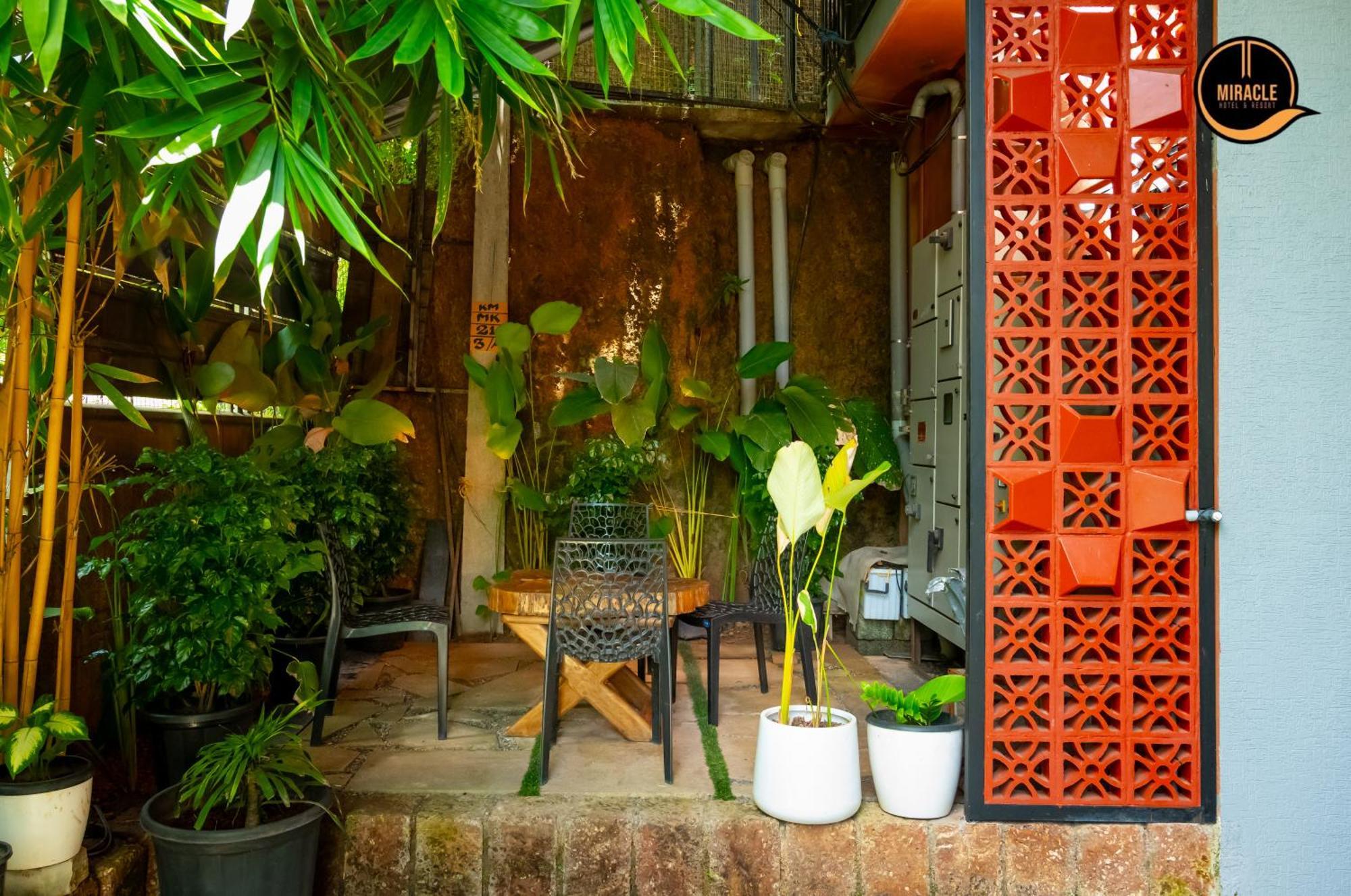 Miracle Hotel And Resorts Kozhikode Exterior foto
