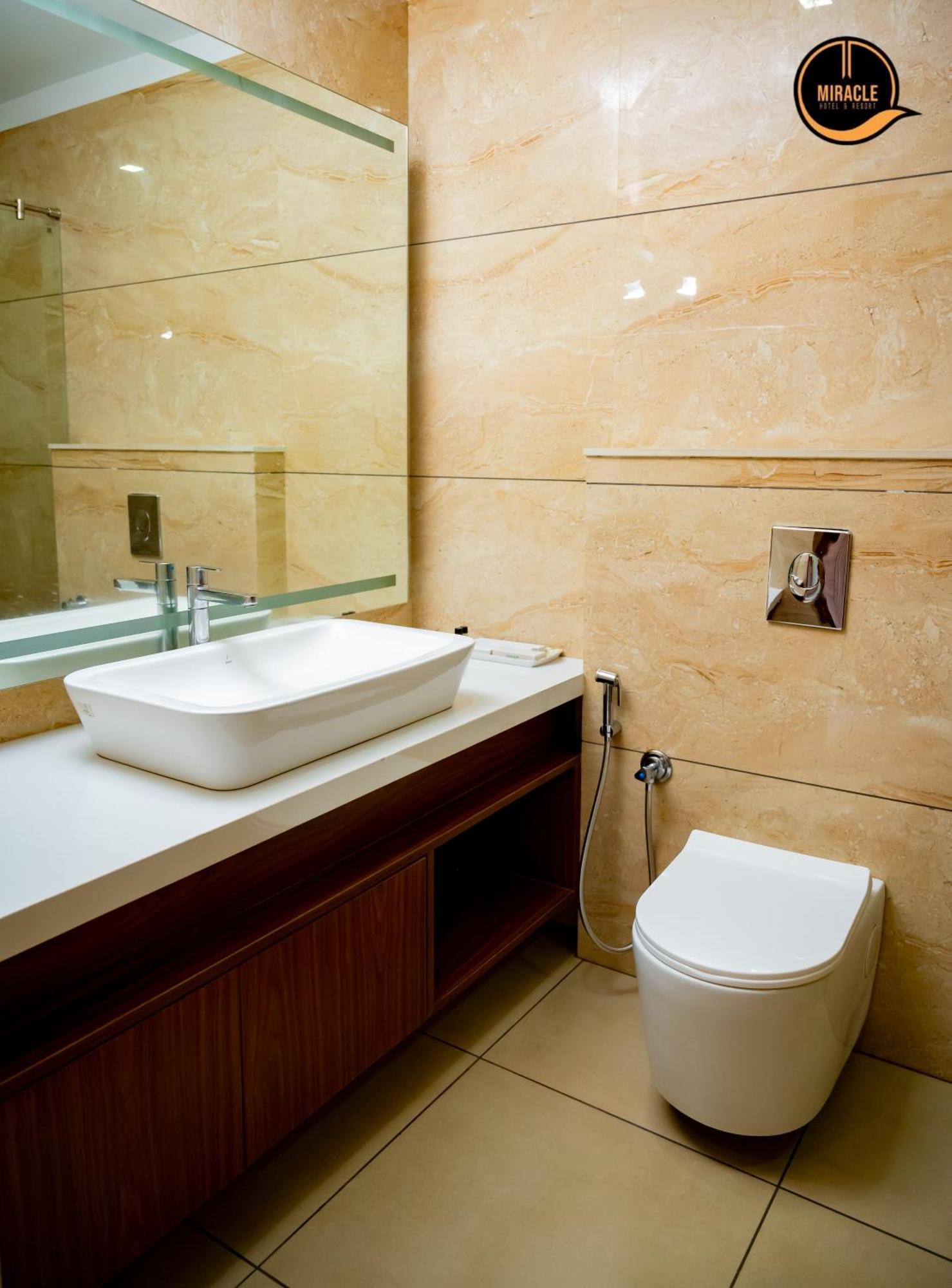 Miracle Hotel And Resorts Kozhikode Habitación foto